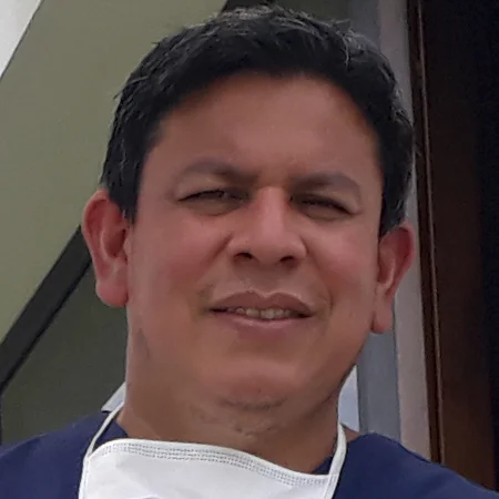 Dr Cesar Loor